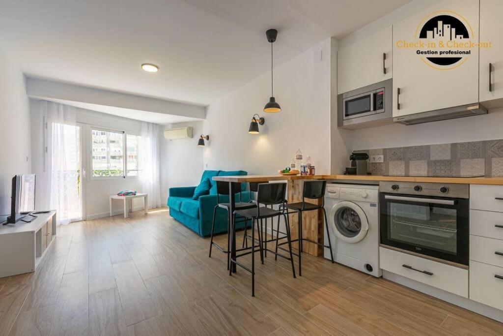 Apartamento El Solaire Centro Торремолинос Экстерьер фото