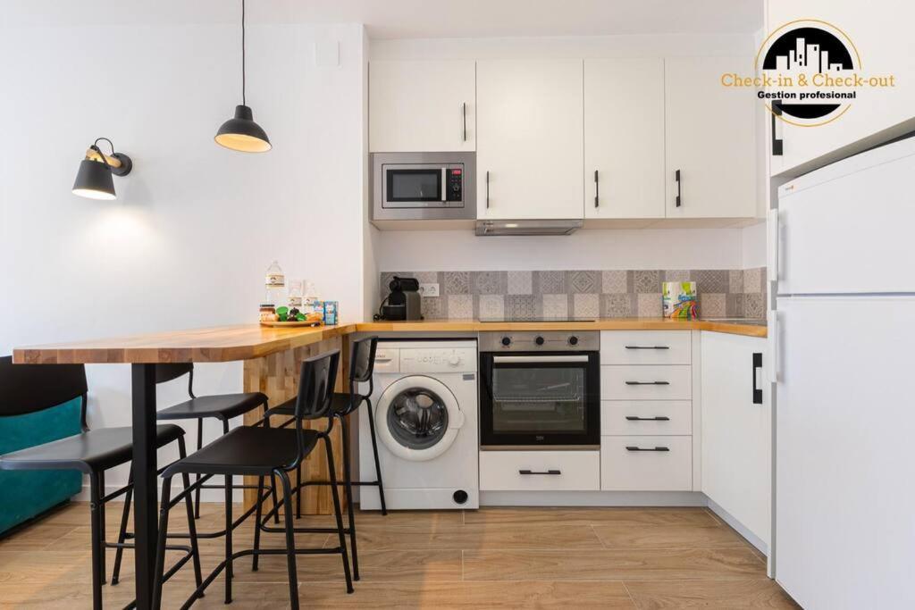 Apartamento El Solaire Centro Торремолинос Экстерьер фото